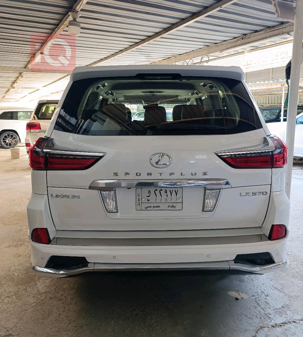 Lexus LX